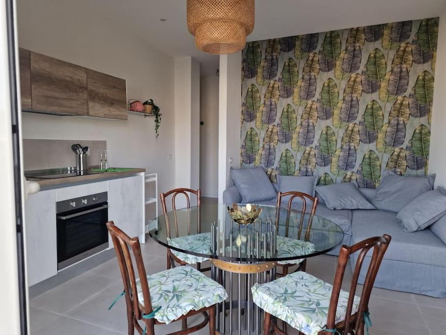 Olivella21 Luxury Apartment Montesanto Napoli Bagian luar foto