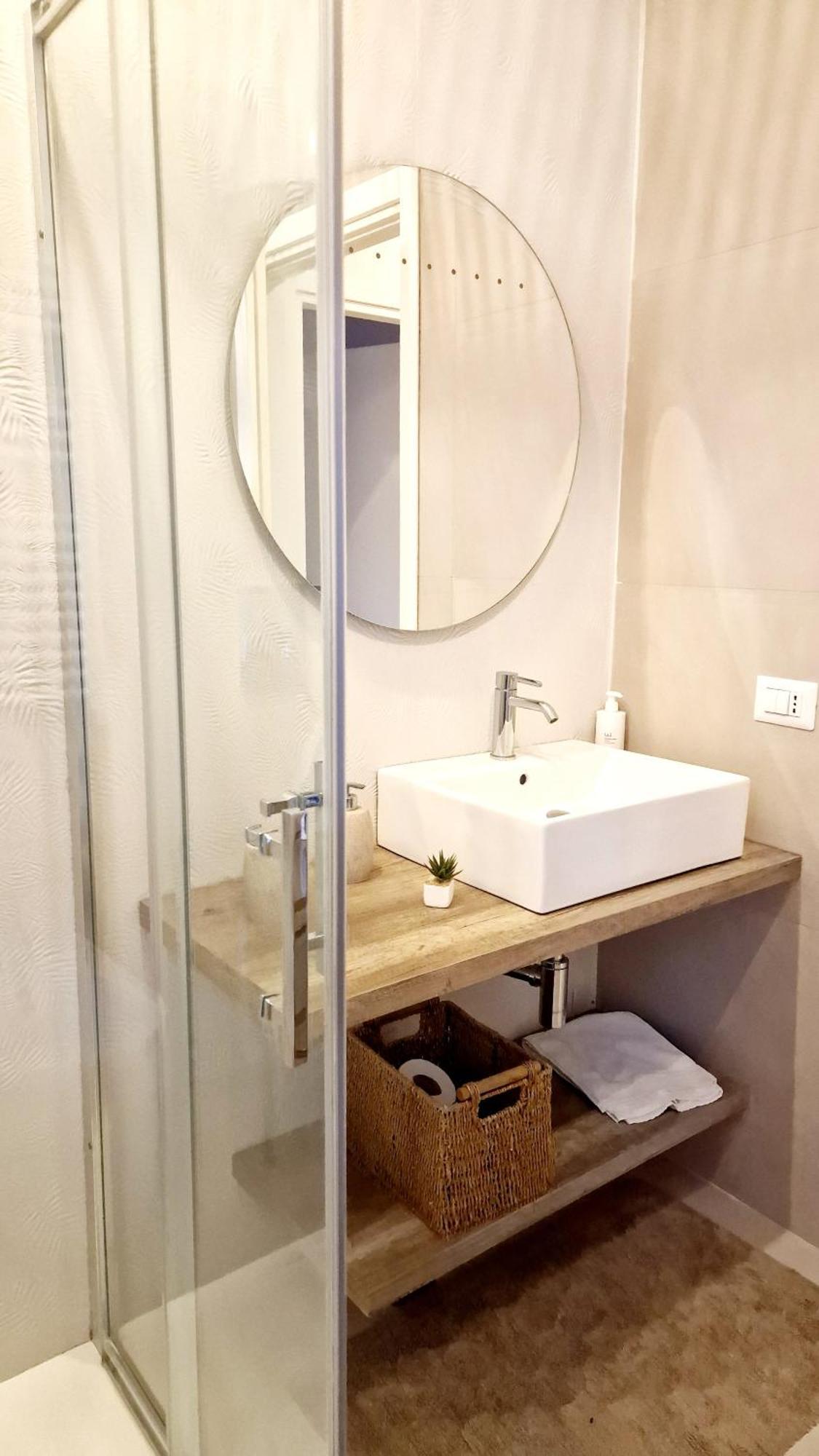 Olivella21 Luxury Apartment Montesanto Napoli Bagian luar foto